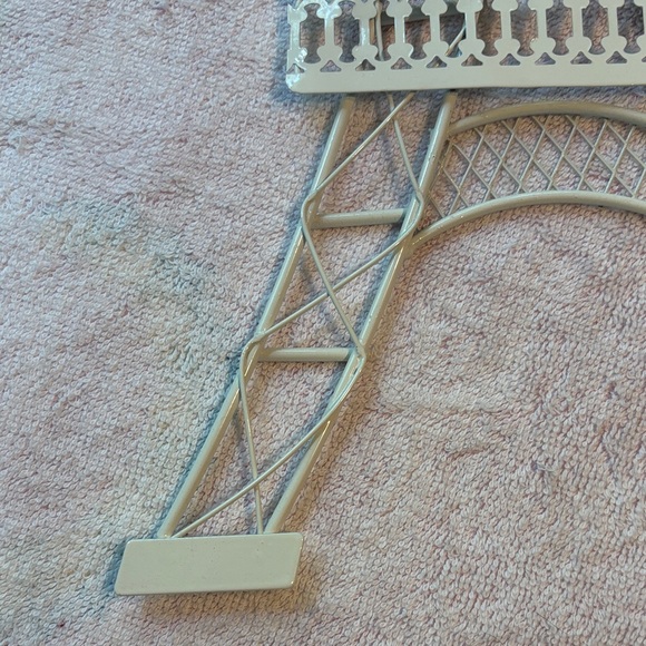 Eiffel Tower Home Wire Art Sculpture - Picture 2 of 7